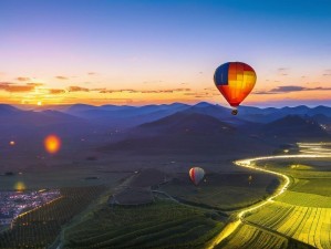 夕阳余晖下的热气球探险阵容搭配策略揭秘